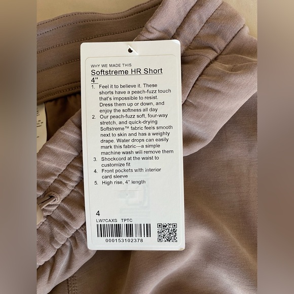 Lululemon Softstreme High-Rise Short 4" NWT Size4 - Picture 11 of 12